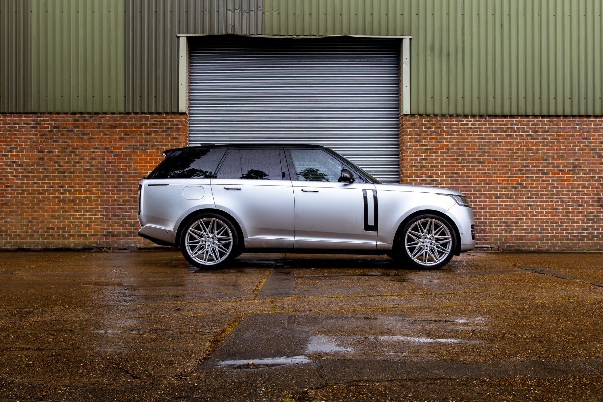 range rover satin silver side