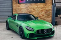 06-amg-gt-r-front-three-quarter