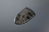 08-amg-gt-r-bonnet-detail